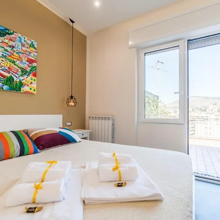 Bed & Breakfast Attico Oltremare Neapel